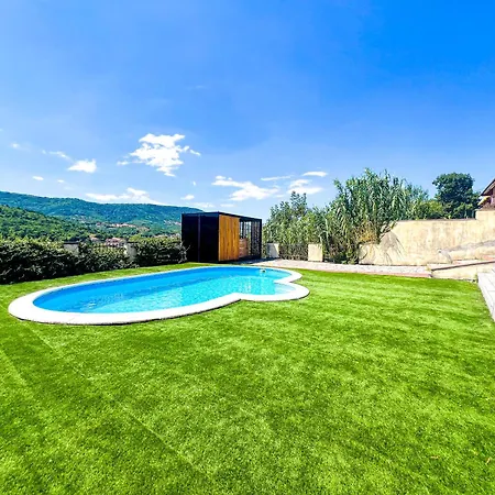 Mediterranean With Pool Apartment Vanganel