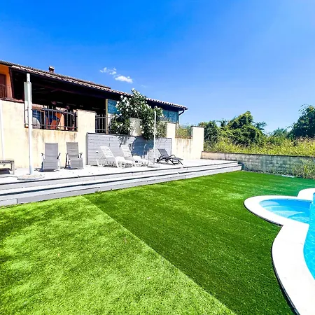 Apartment Mediterranean With Pool Vanganel