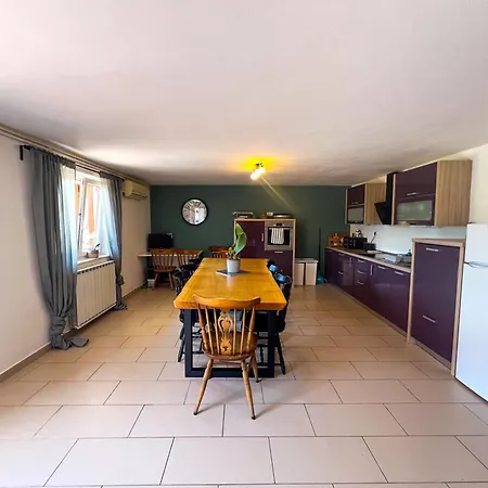 Mediterranean With Pool Apartment Vanganel